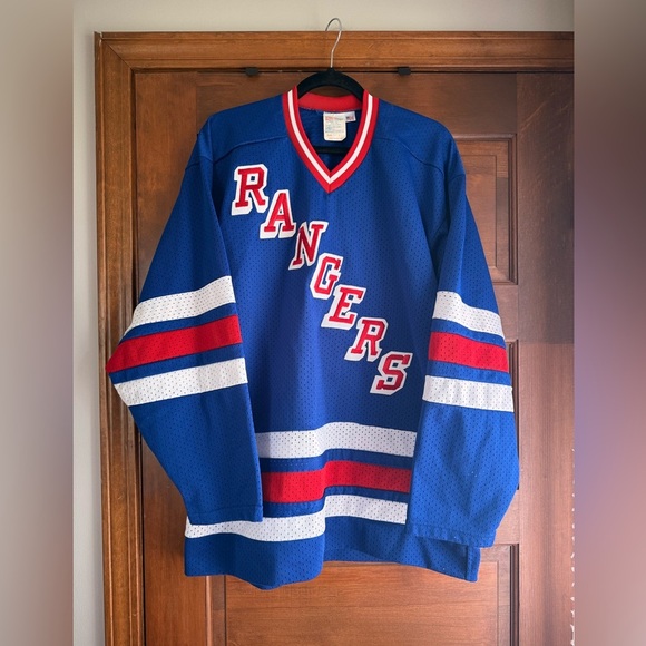 **ONE DAY ONLY 40% OFF** VTG New York Rangers CCM Hockey Sewn Jersey No Name - Picture 1 of 4
